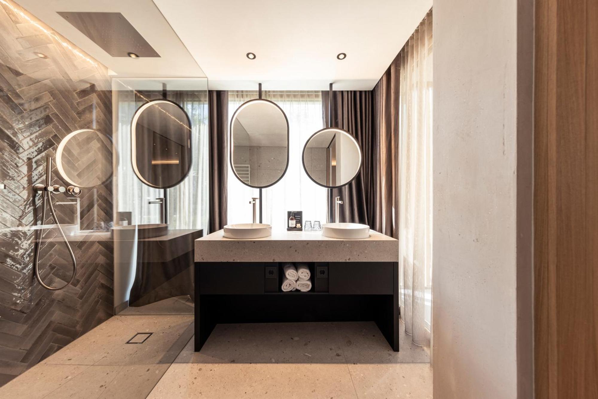 Hotel Winkler Sport & Spa Resort 산로렌조디세바토 외부 사진